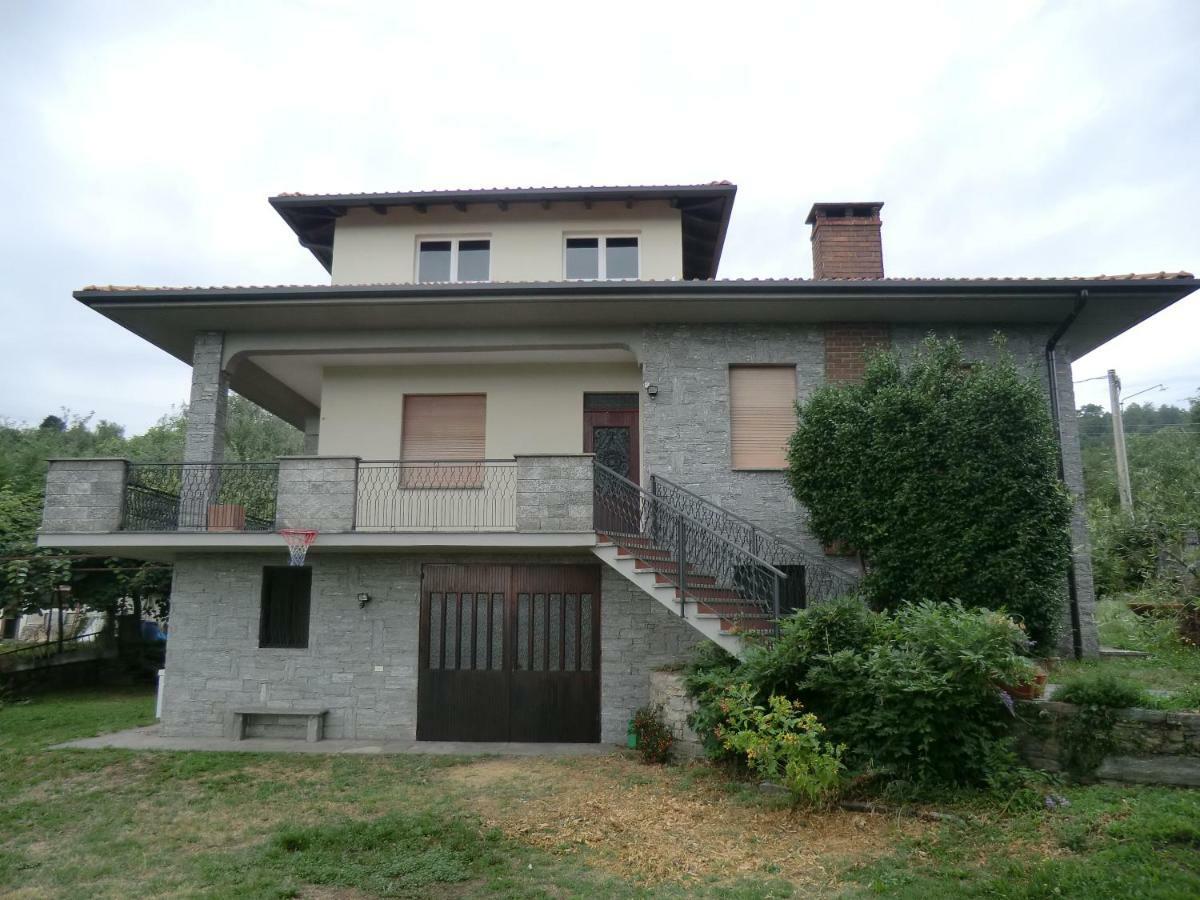 Ferienwohnung Casale Cadeloro Nebbiuno Exterior foto