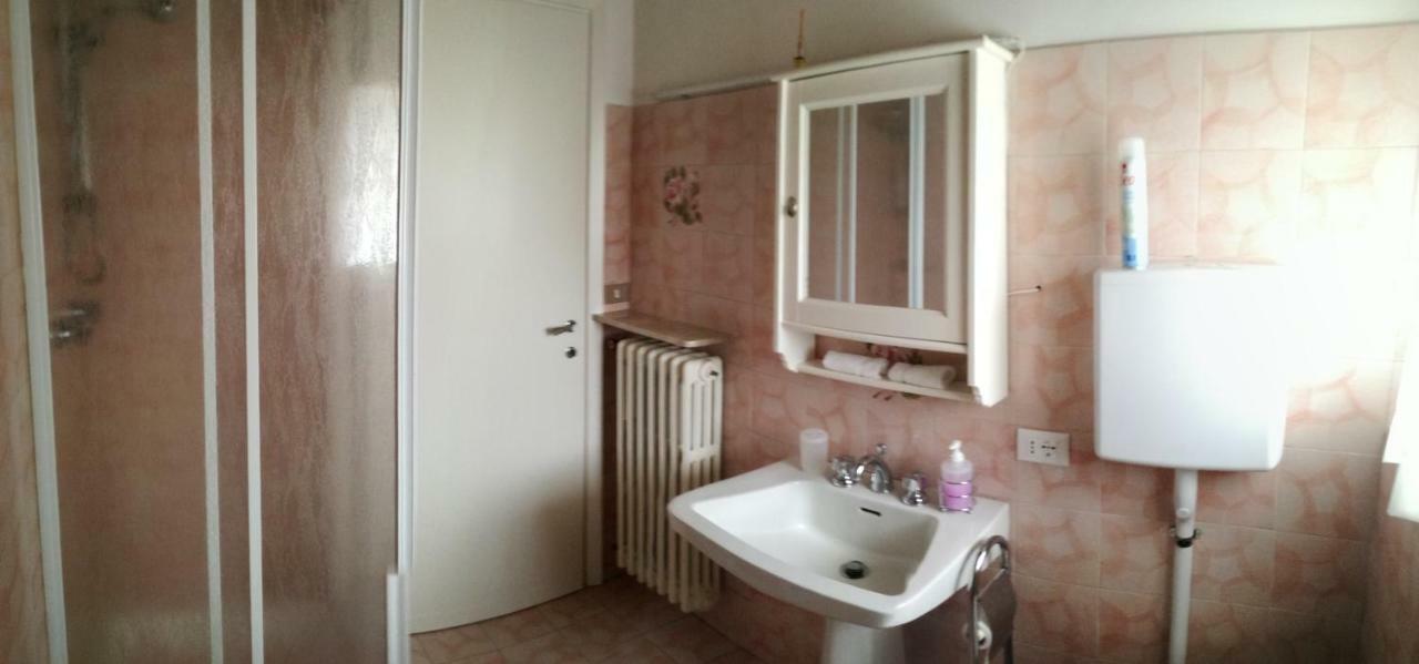 Ferienwohnung Casale Cadeloro Nebbiuno Exterior foto